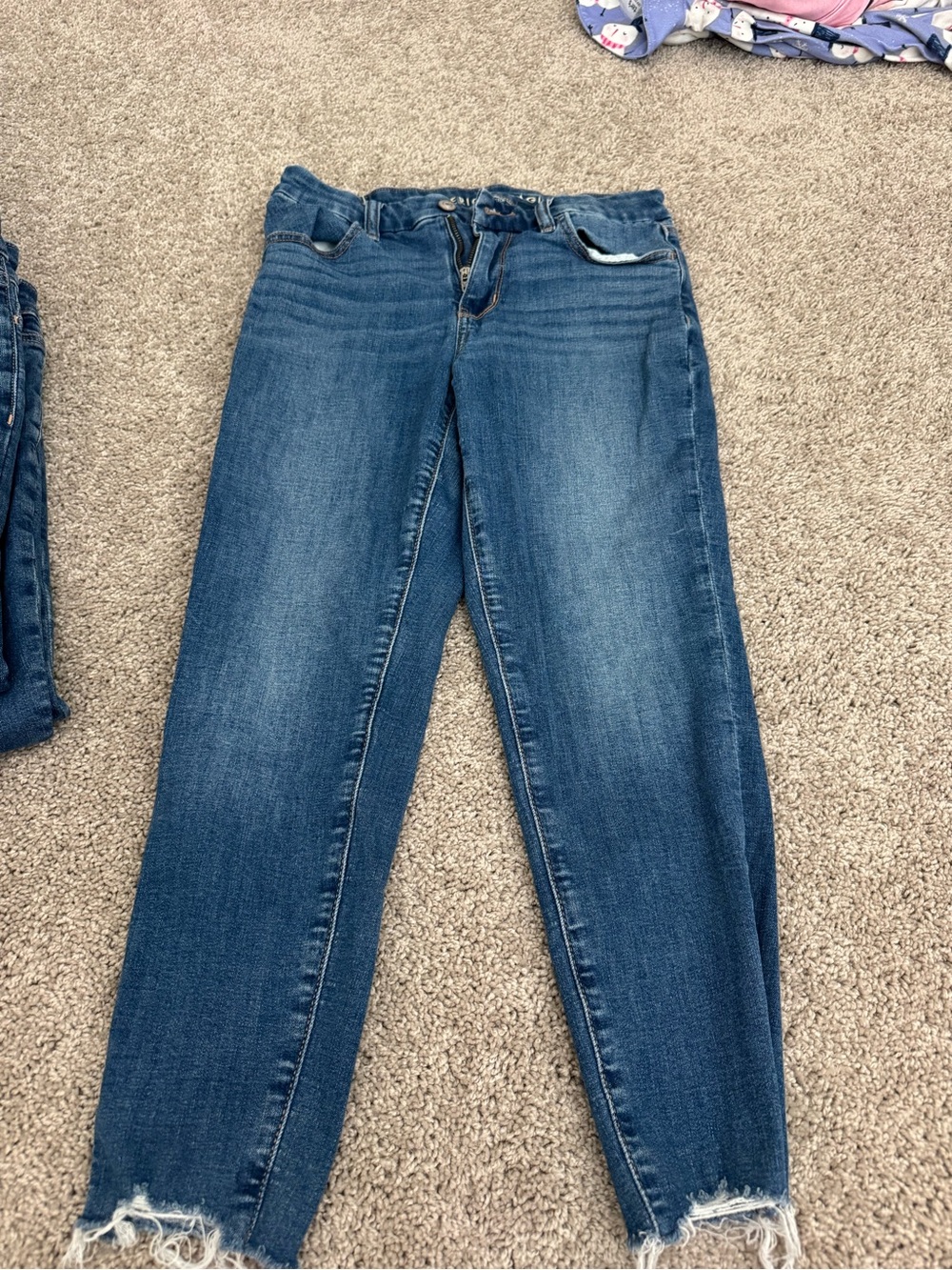 American Eagle Outfitters Blue Cropped Ankle Jeans